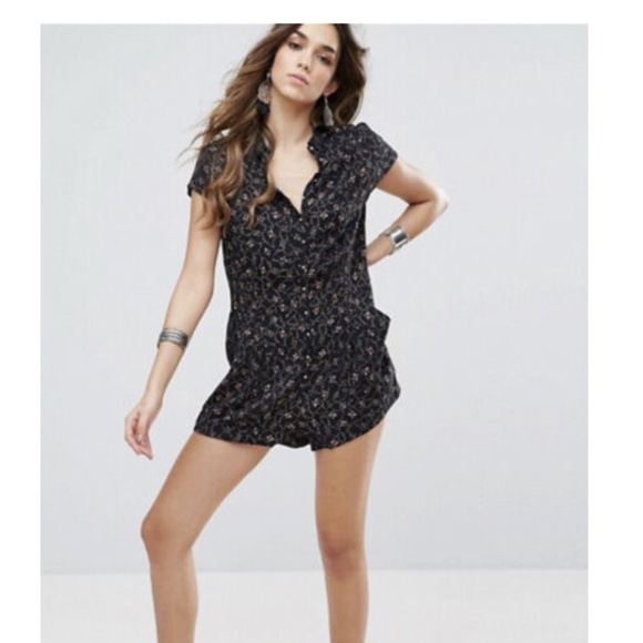 FREE PEOPLE DEBBY DOT FLORAL ROMPER size medium - Picture 1 of 14